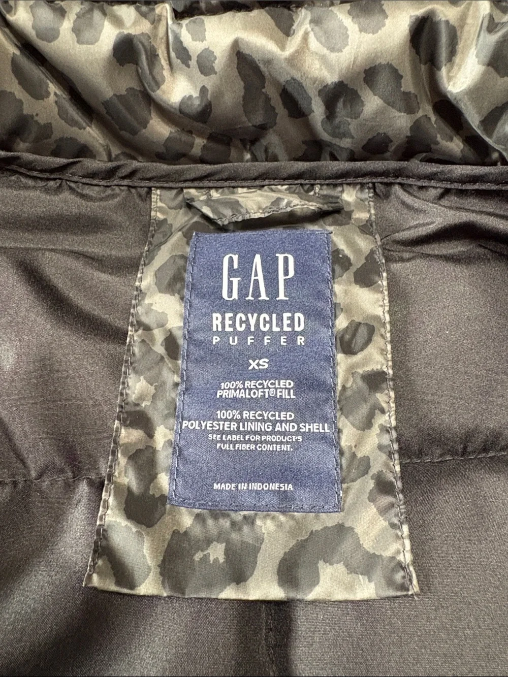 GAP Leopard Print Quilted Puffer Vest - Size XS